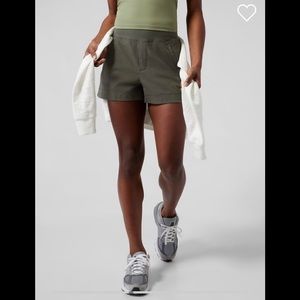 Athleta Trekkie North shorts